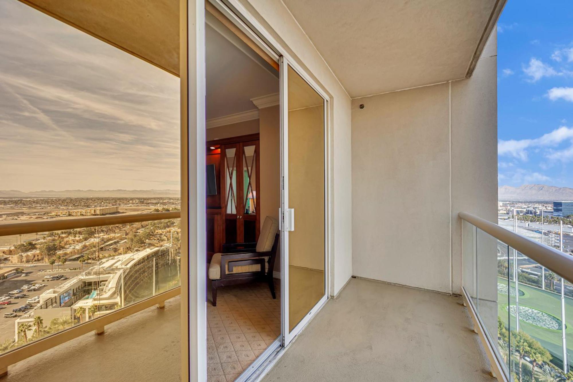 Kintsugi Retreat-condo-stripview-no Fee