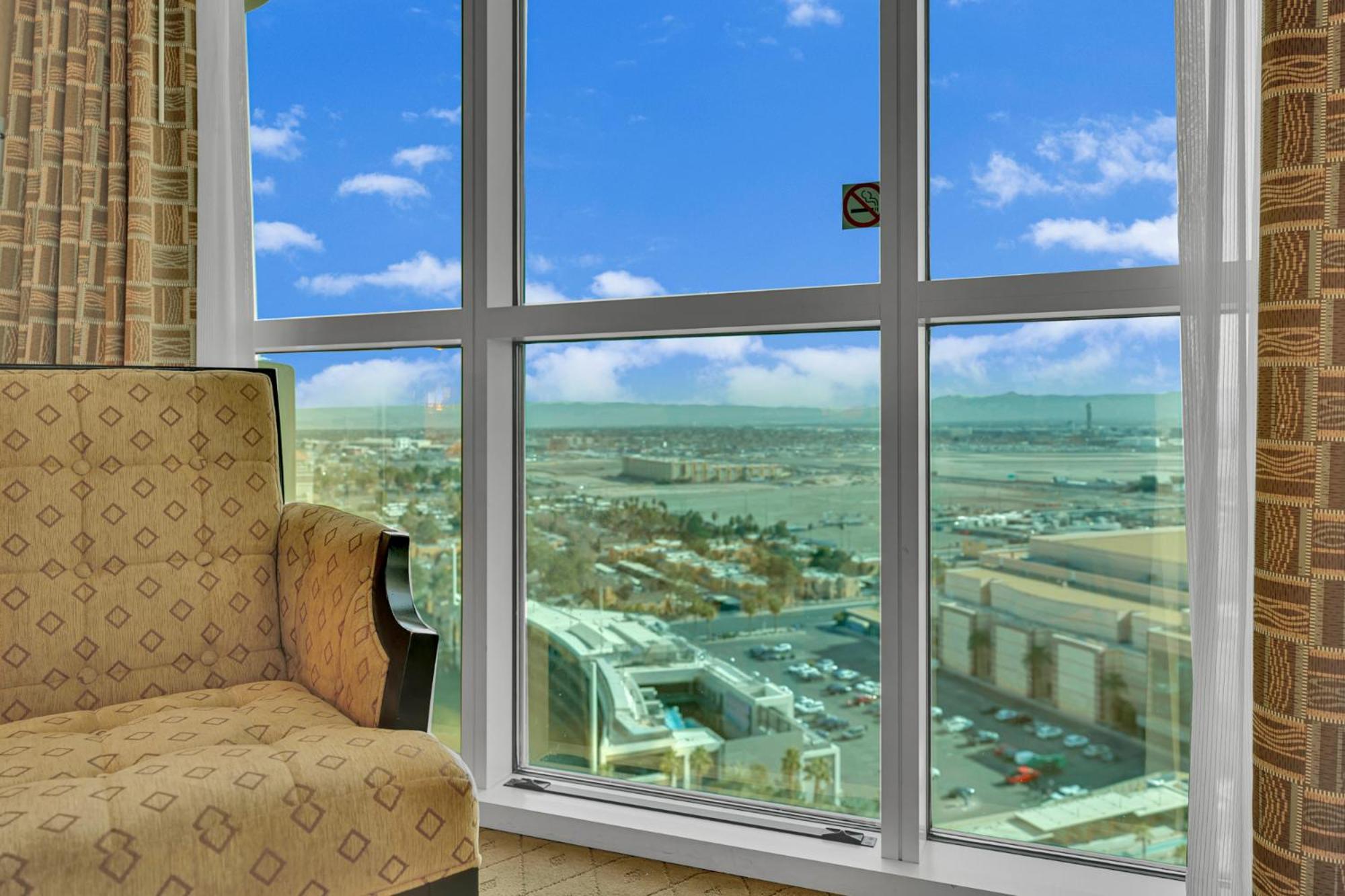 Kintsugi Retreat-condo-stripview-no Fee *