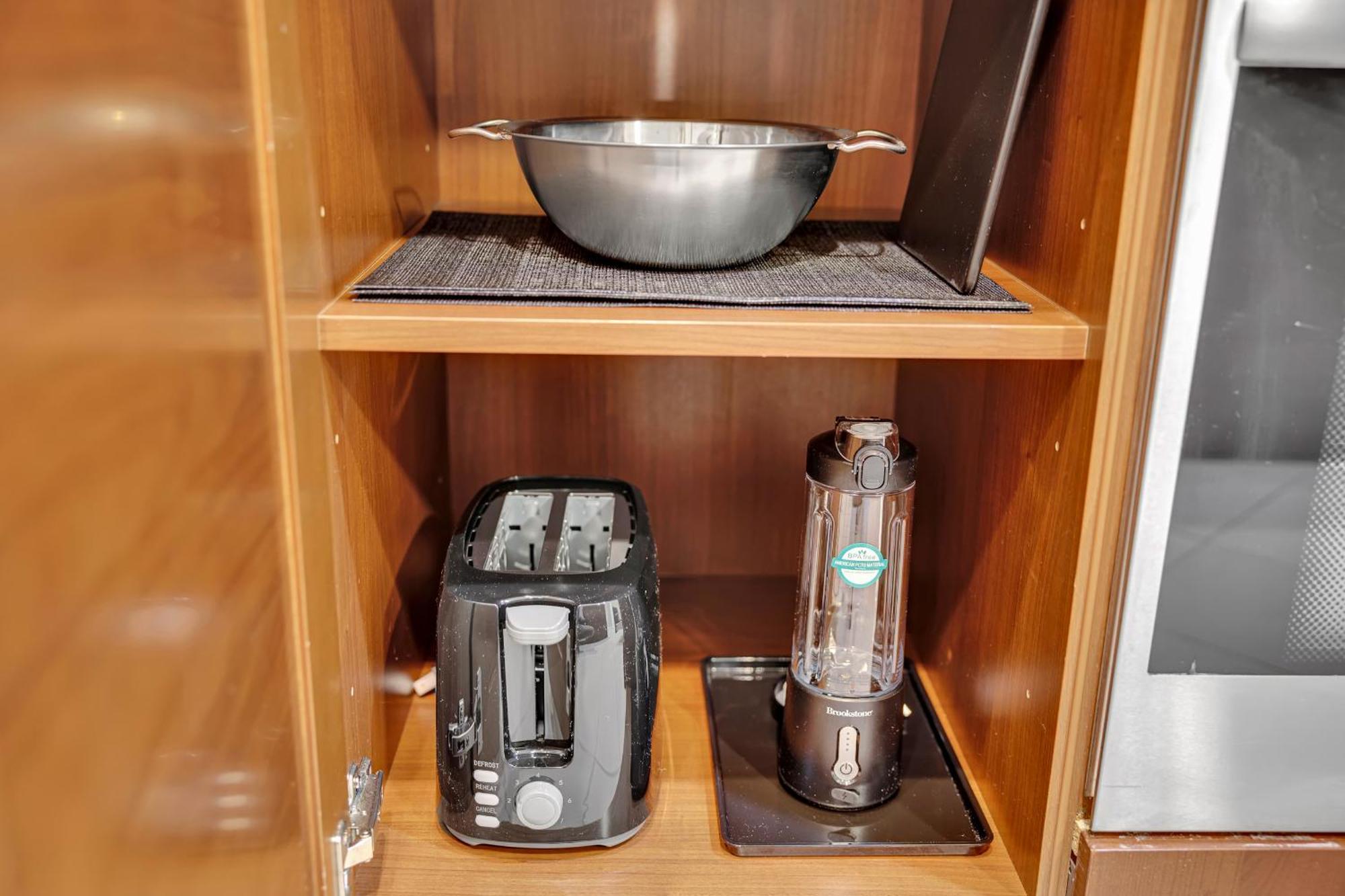 Hotel Kintsugi Retreat-condo-stripview-no Fee