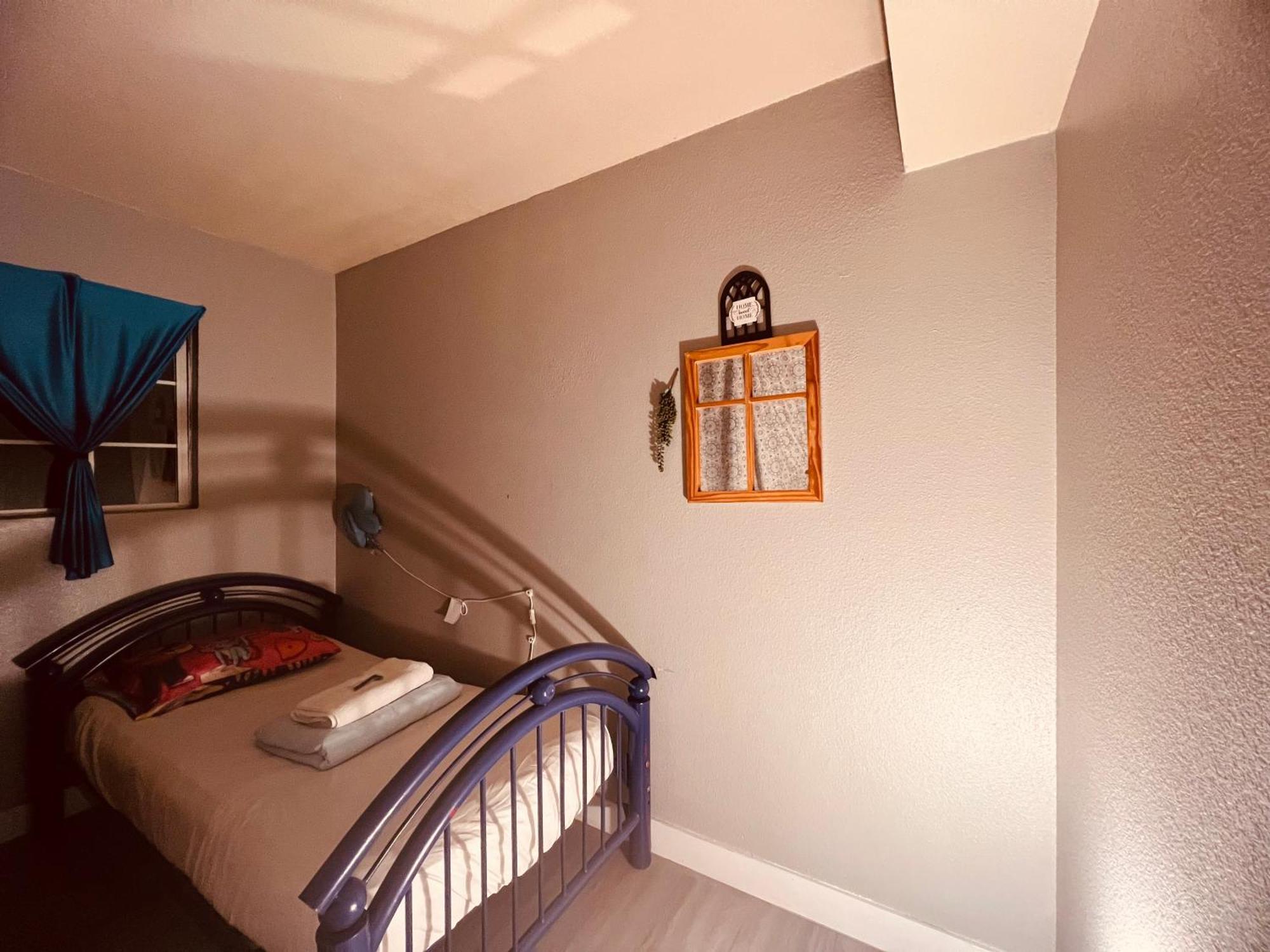 Homestay Vegas Simple Bed Share Las Vegas