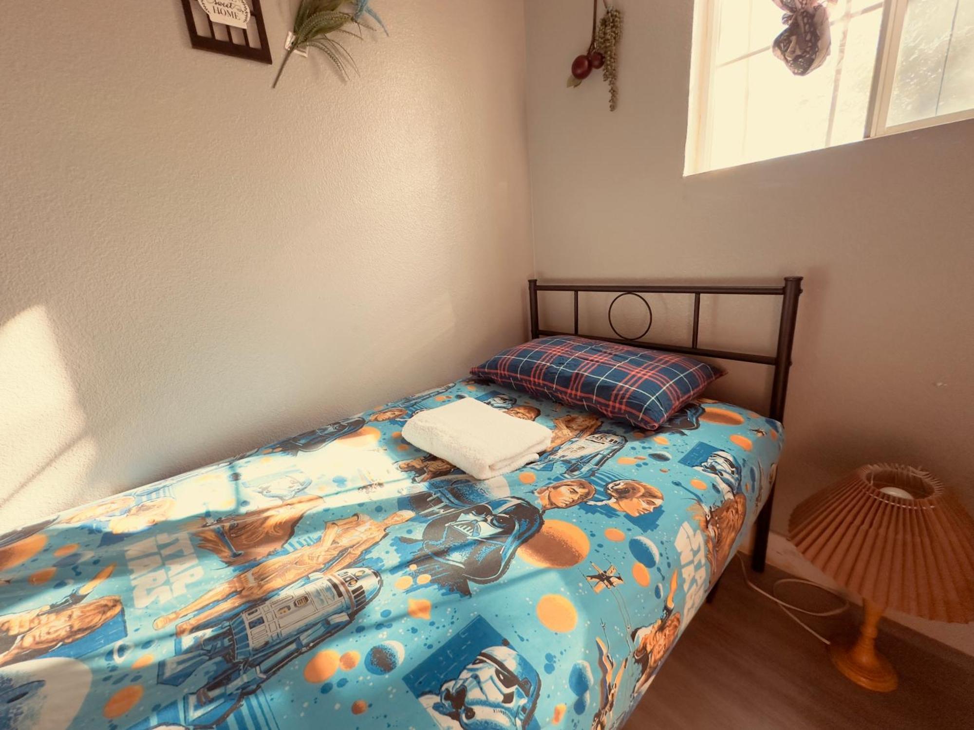 Vegas Simple Bed Share Homestay *