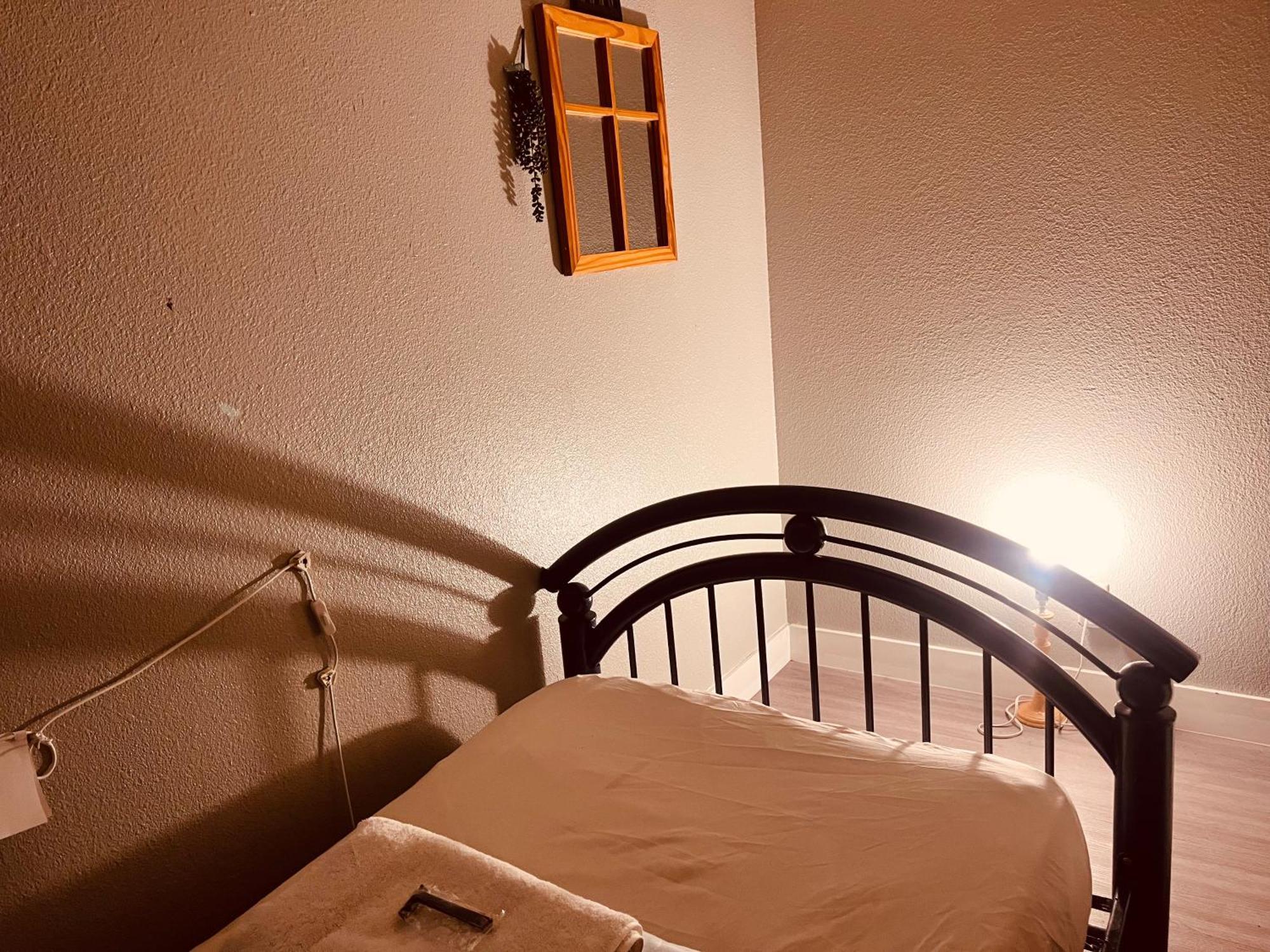 Homestay Vegas Simple Bed Share Las Vegas