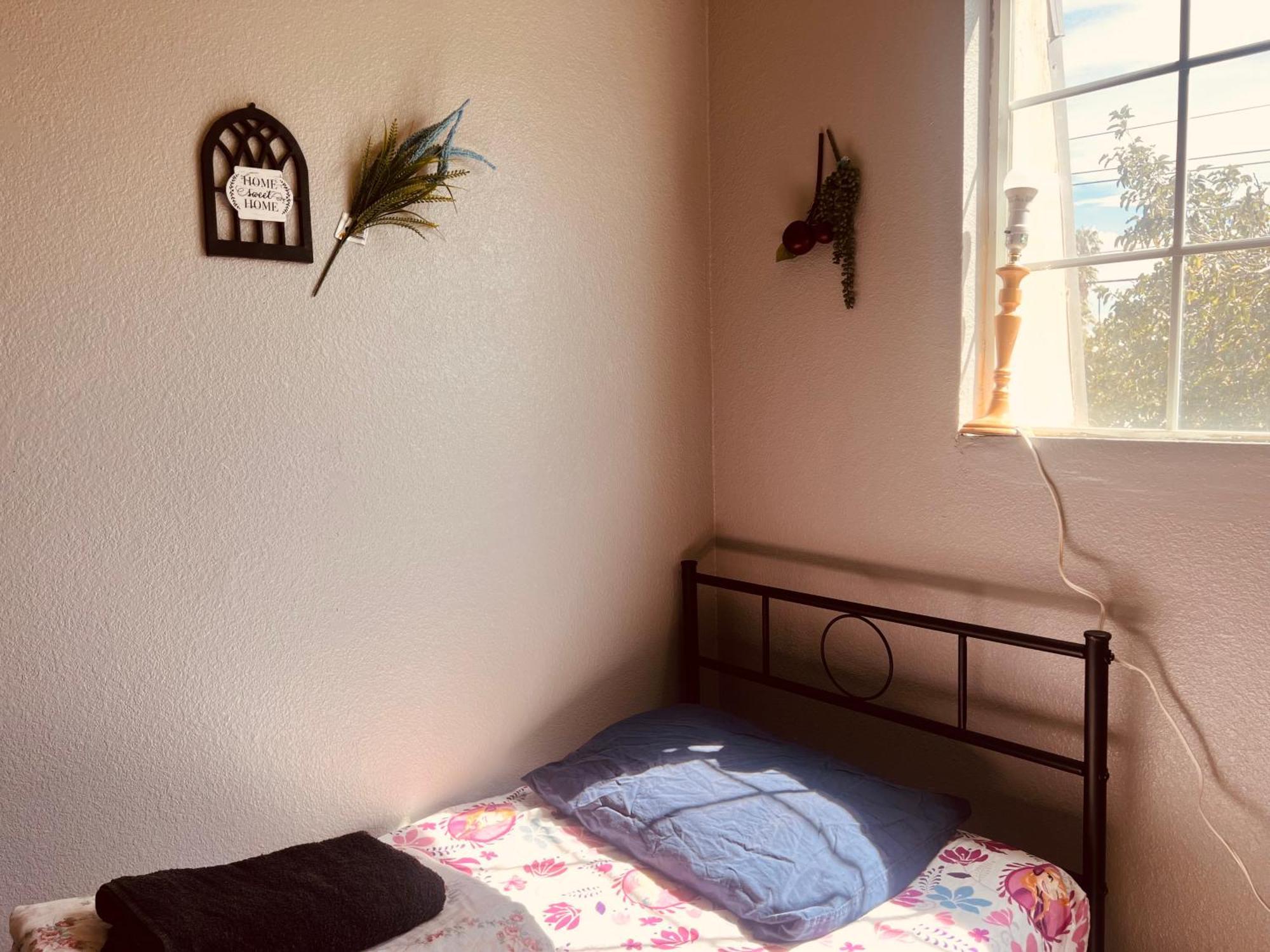 Homestay Vegas Simple Bed Share Las Vegas