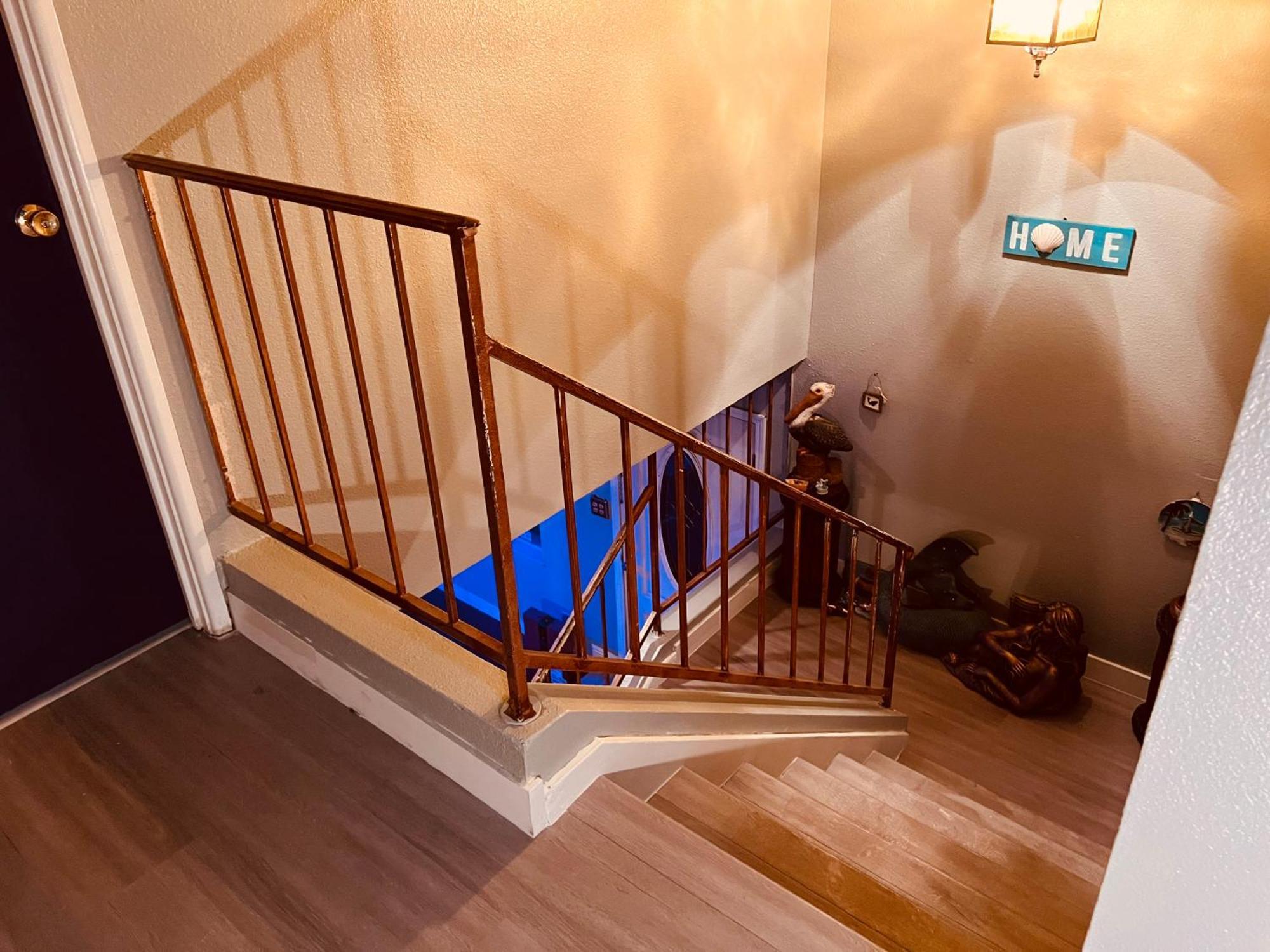 Vegas Simple Bed Share Las Vegas