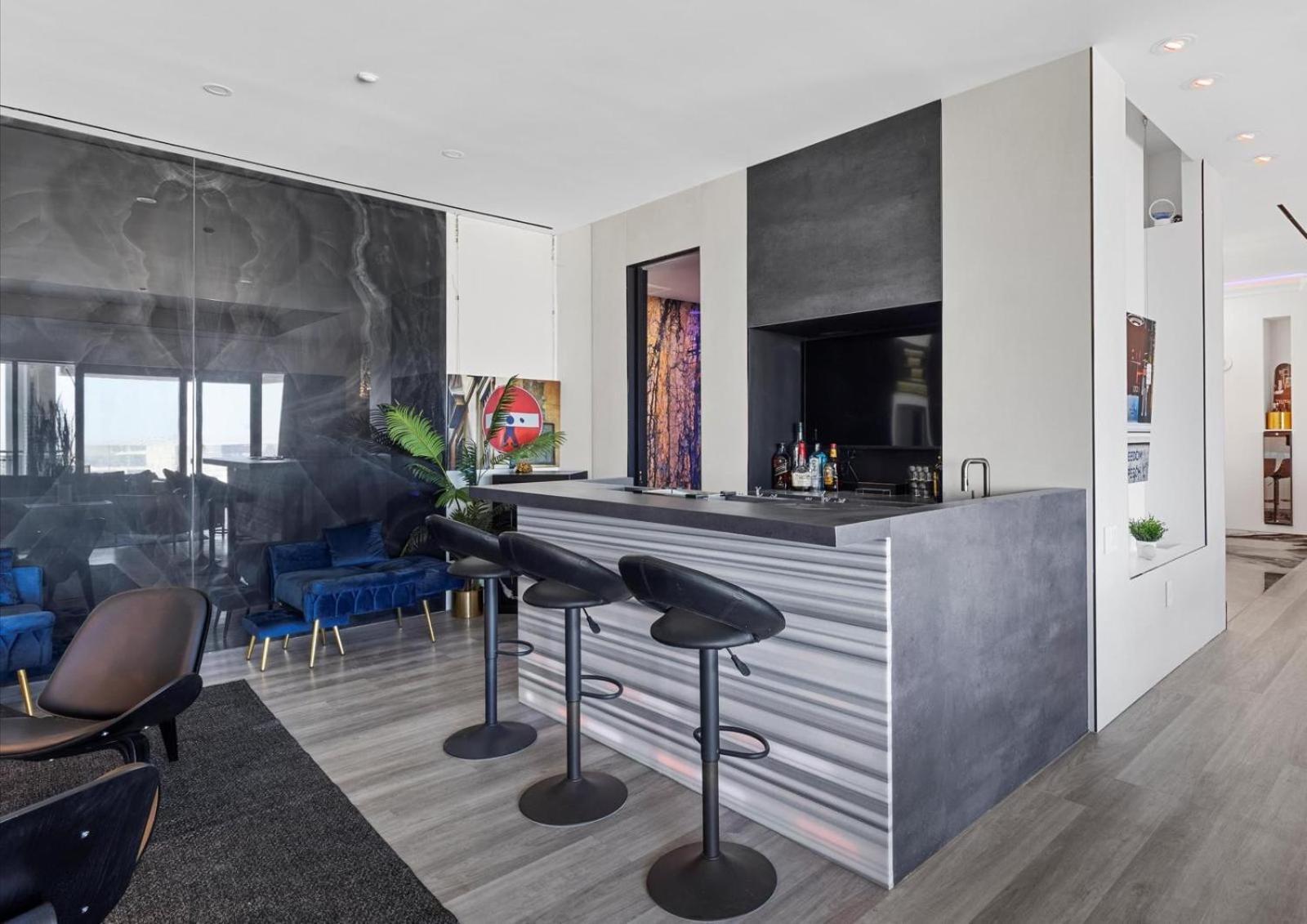 Luxury 4000 Sqft Penthouse At Palms Place 56 Floor * Las Vegas