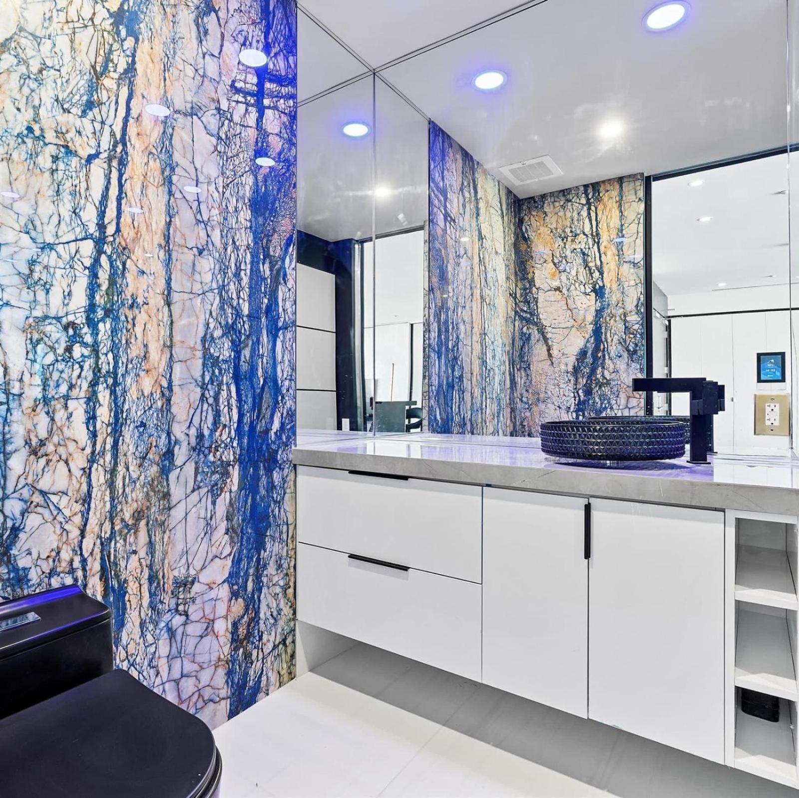 Luxury 4000 Sqft Penthouse At Palms Place 56 Floor Aparthotel Las Vegas