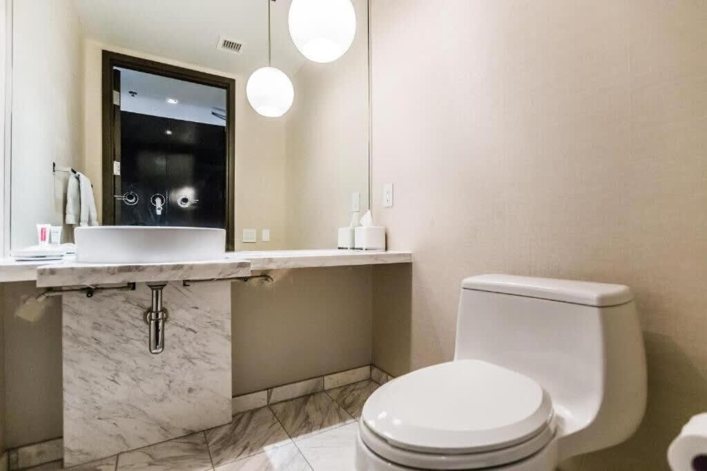 Holiday home With Stunning Views Balcony Access 23303 Las Vegas