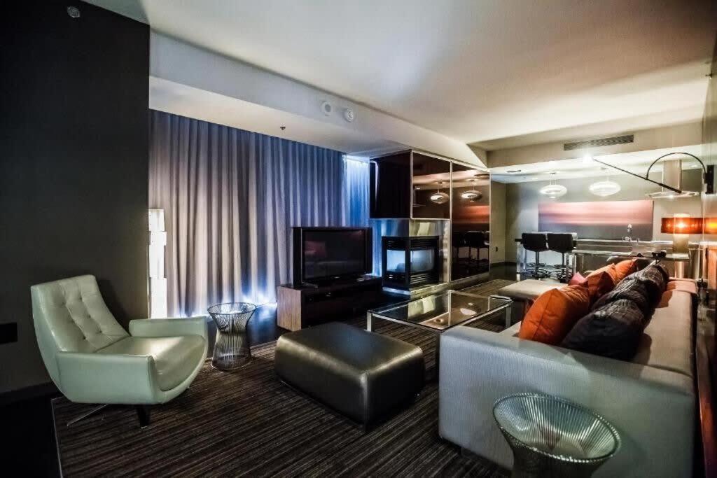 Holiday home With Stunning Views Balcony Access 23303 Las Vegas