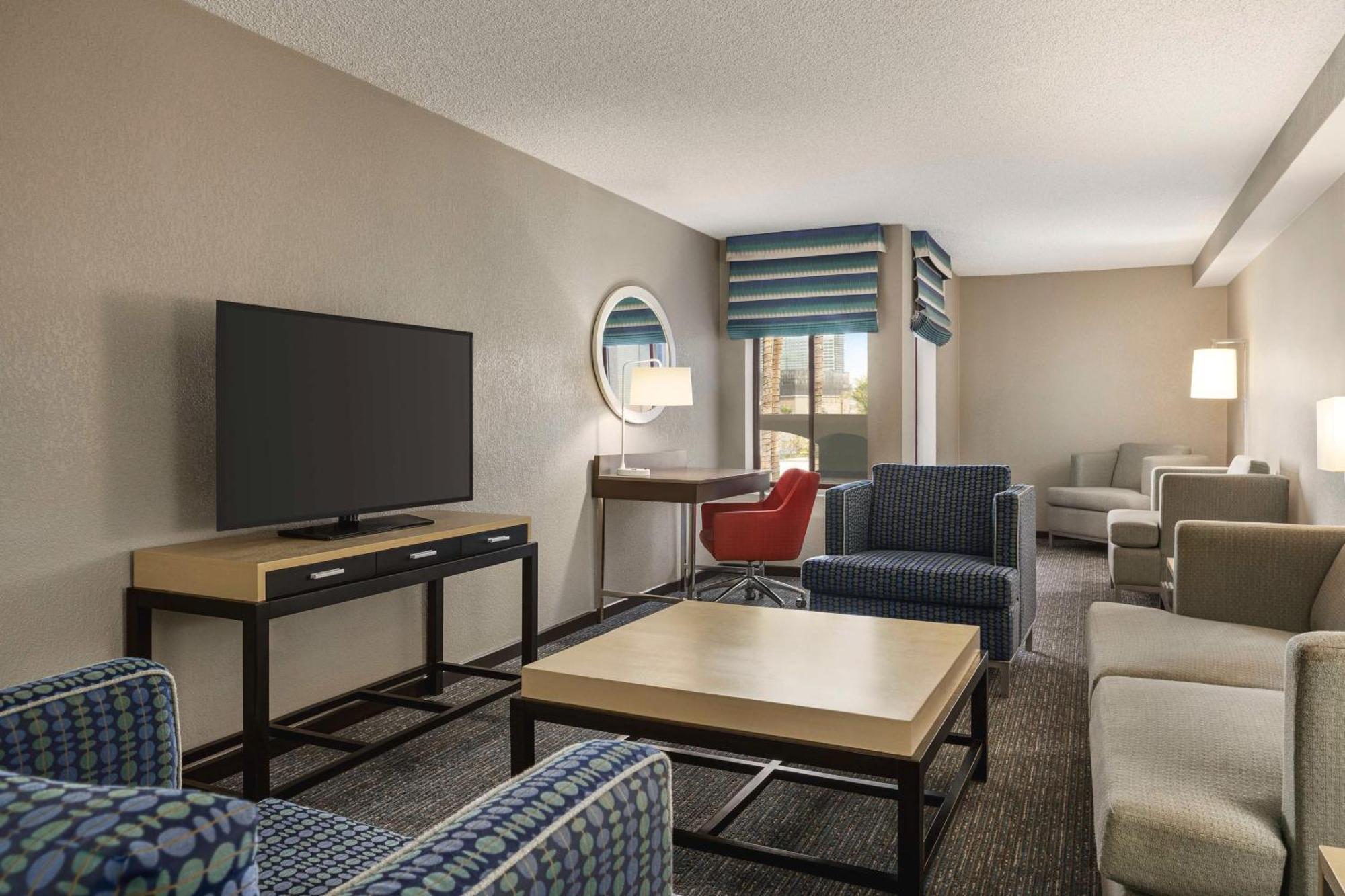 Hotel Hampton Tropicana 3*