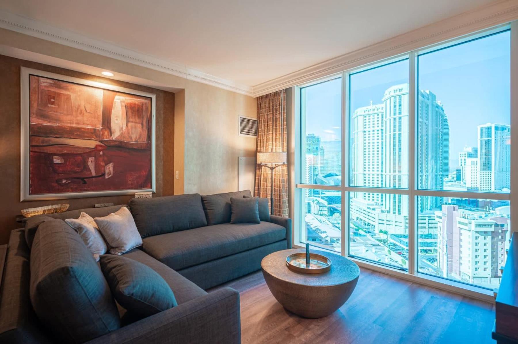 No Fee Strip View + Free Valet+ Pool * Las Vegas