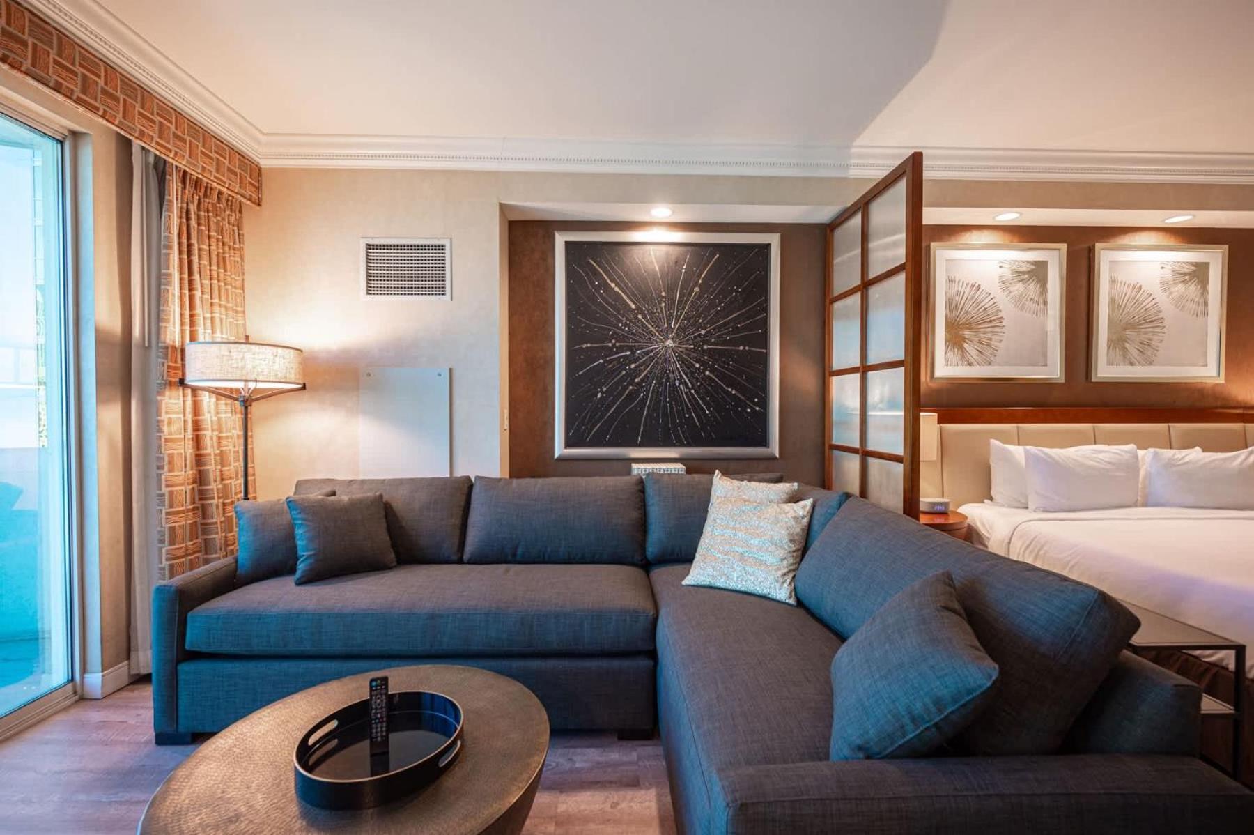 Holiday home No Fee Stripview Balcony+ Free Valet+ Pool Las Vegas