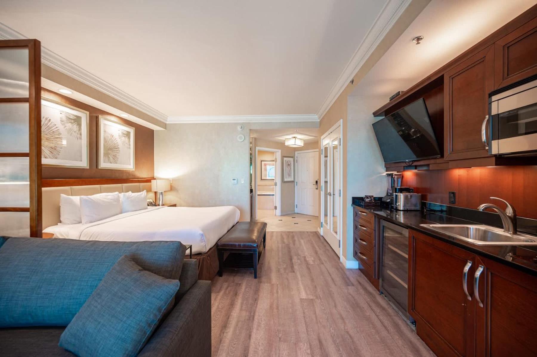 No Fee Stripview Balcony+ Free Valet+ Pool * Las Vegas