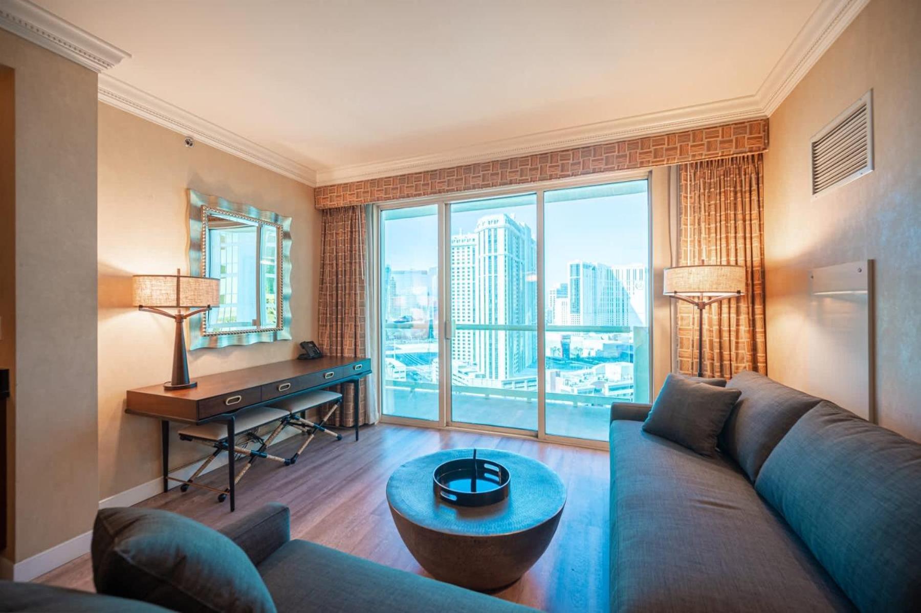 No Fee Stripview Balcony+ Free Valet+ Pool Holiday home Las Vegas