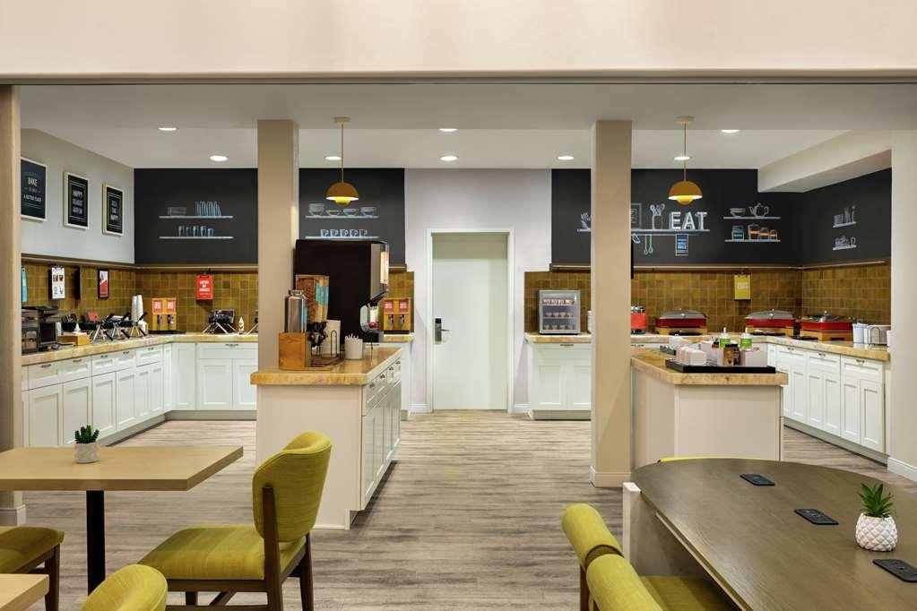Hampton Tropicana Hotel