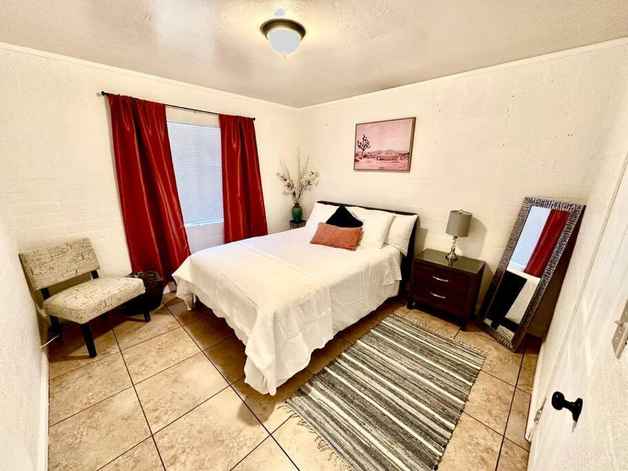 Ferienhaus *free Parking Near Strip Cozy 2br Side: A