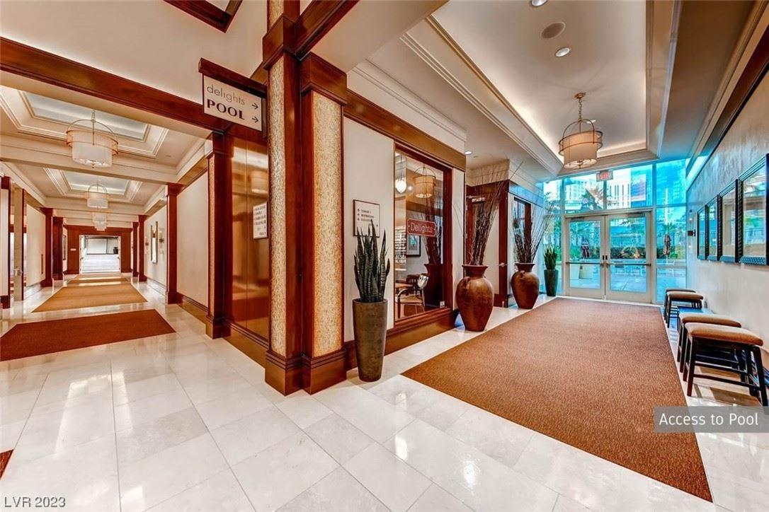 Stunning 1br Strip Views W Balcony 17701 *