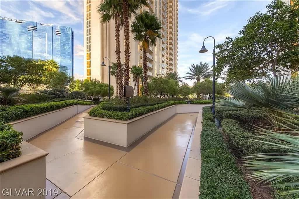 Stunning 1br Strip Views W Balcony 17701 * Las Vegas