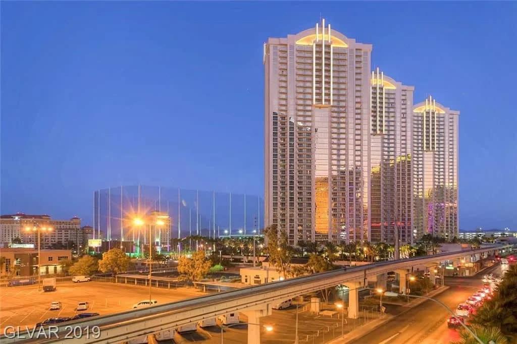 Stunning 1br Strip Views W Balcony 17701 Apartment