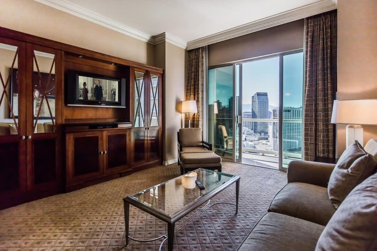 Stunning 1br Strip Views W Balcony 17701 * Las Vegas