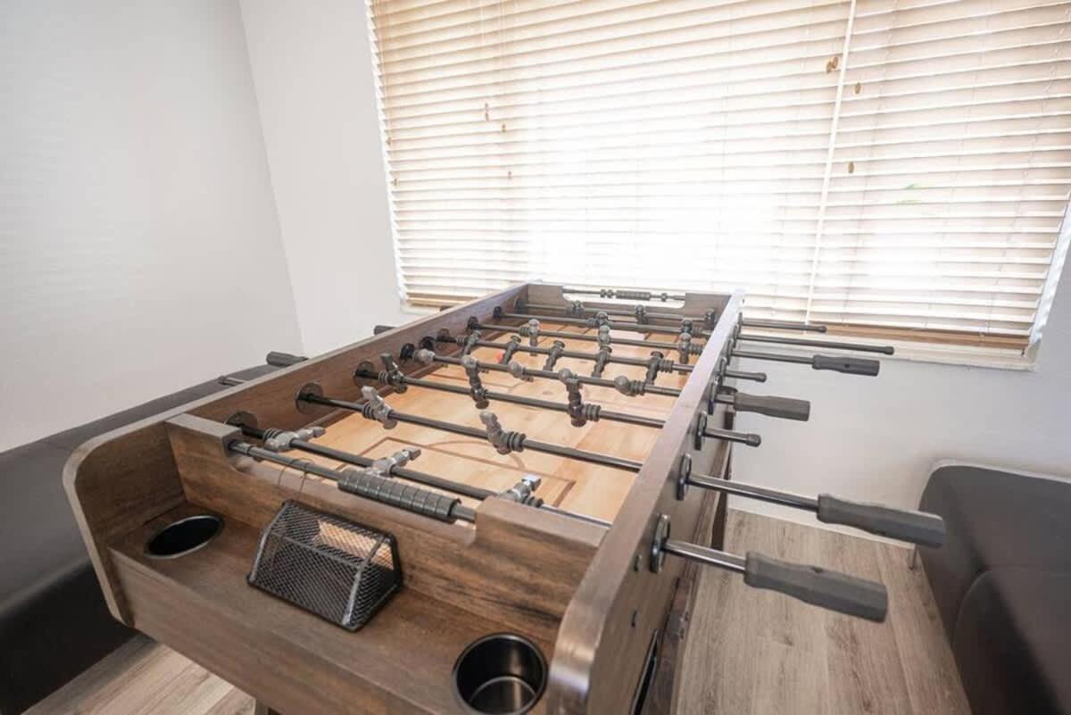 Vibrant Vegas Getaway W Pool Close To The Strip Las Vegas
