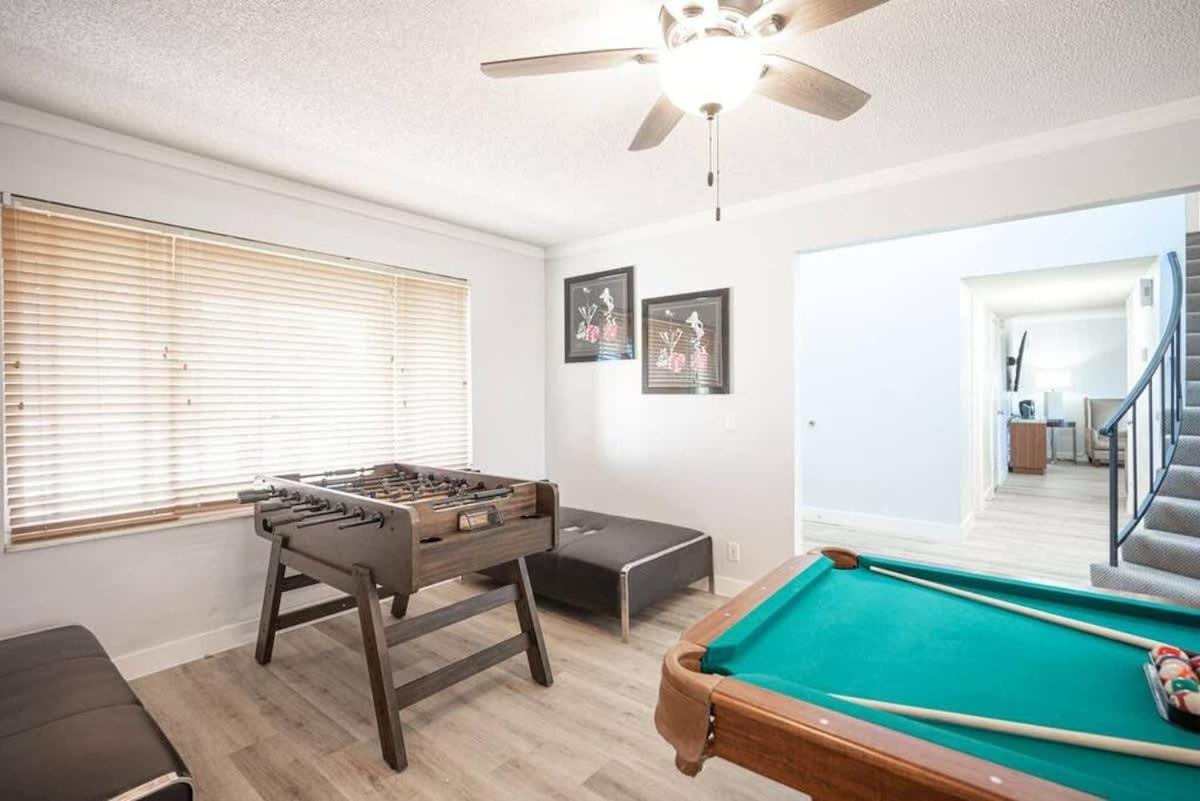 Vibrant Vegas Getaway W Pool Close To The Strip Holiday home