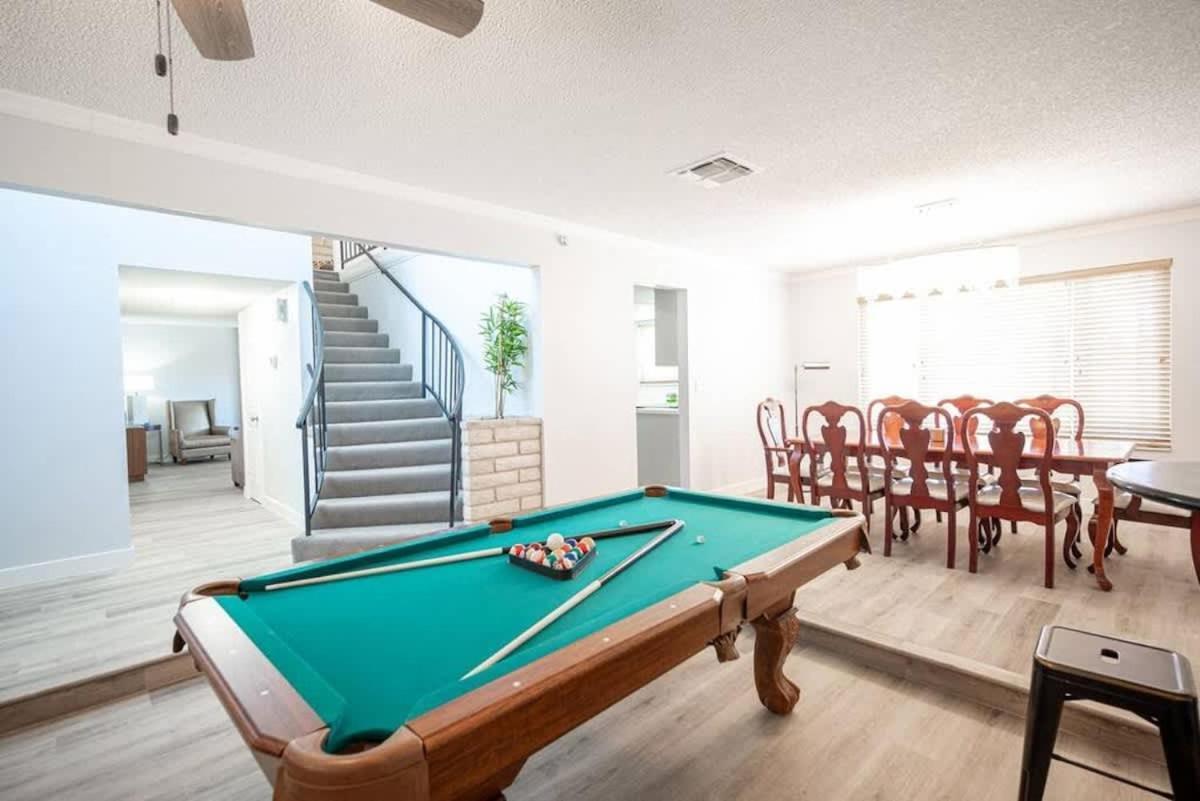 Vibrant Vegas Getaway W Pool Close To The Strip * Las Vegas