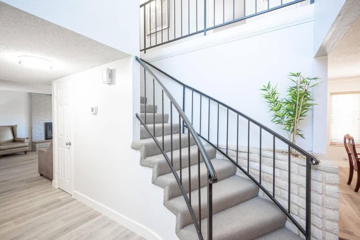 Vibrant Vegas Getaway W Pool Close To The Strip Holiday home