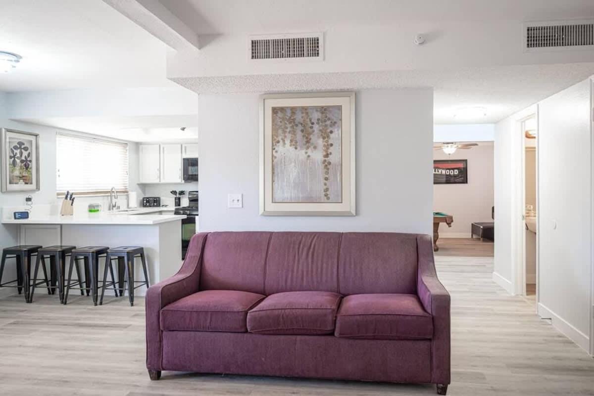 Vibrant Vegas Getaway W Pool Close To The Strip Holiday home *