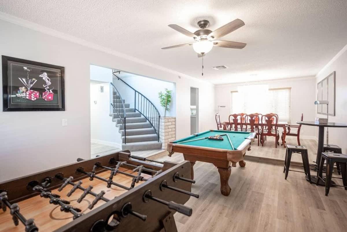 Vibrant Vegas Getaway W Pool Close To The Strip *