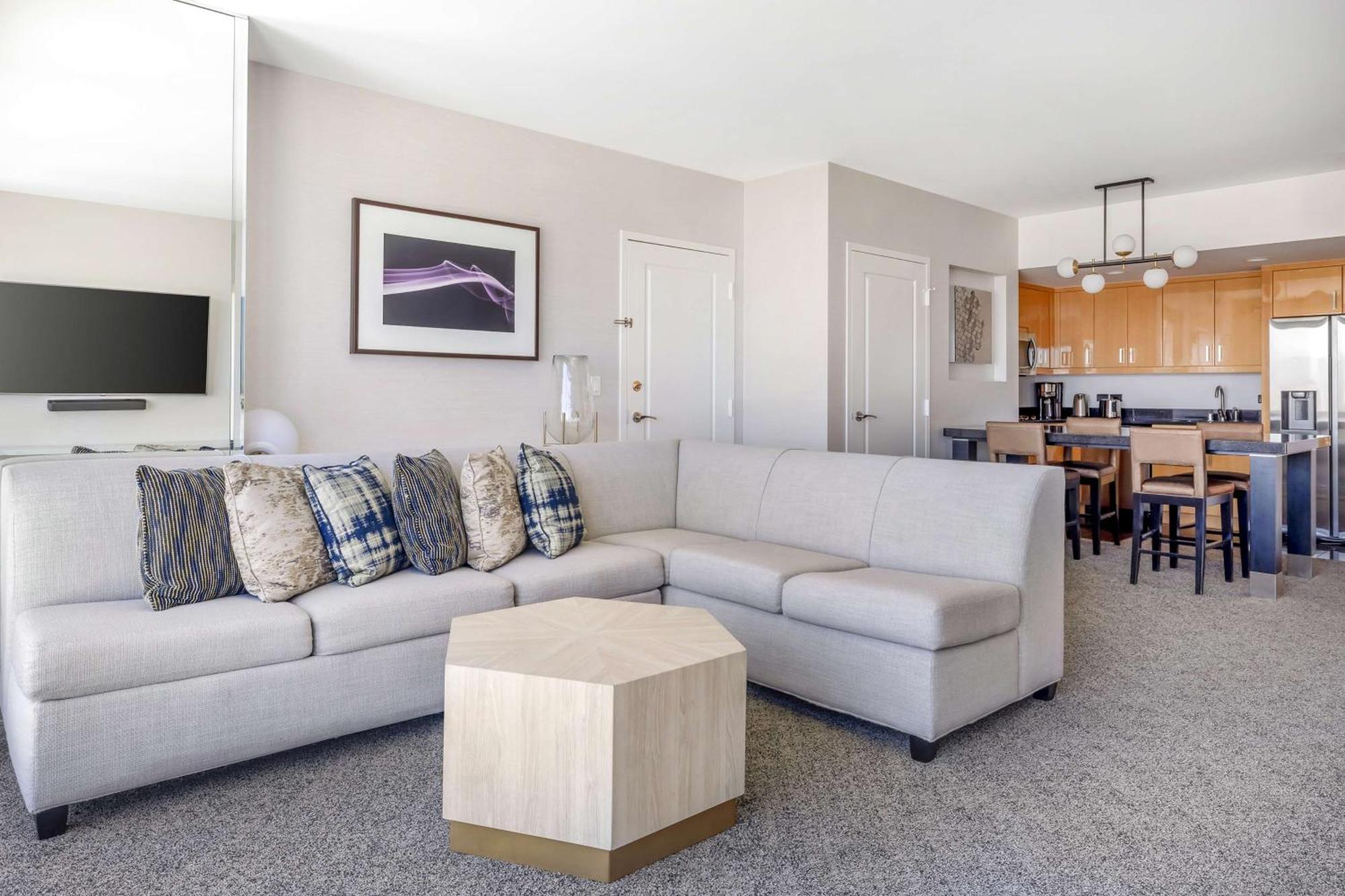 Hilton Grand Vacations Club Elara Center Strip Vegas Las Vegas