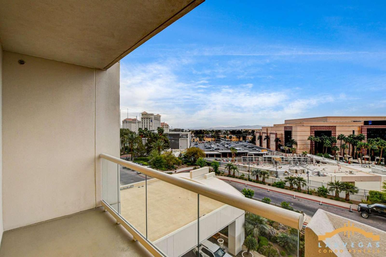 Mgm Signature-04-602 1br 2ba Balcony