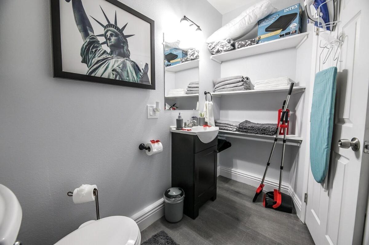 Wonderful Opportunity Of Lv! Apartment Las Vegas