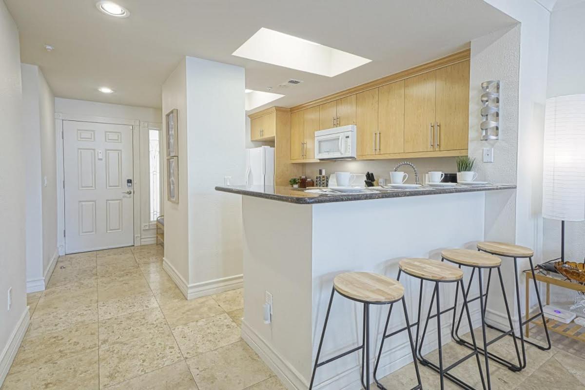 Apartment Dwell Descans - Restful Haven Steps To Vegas Strip