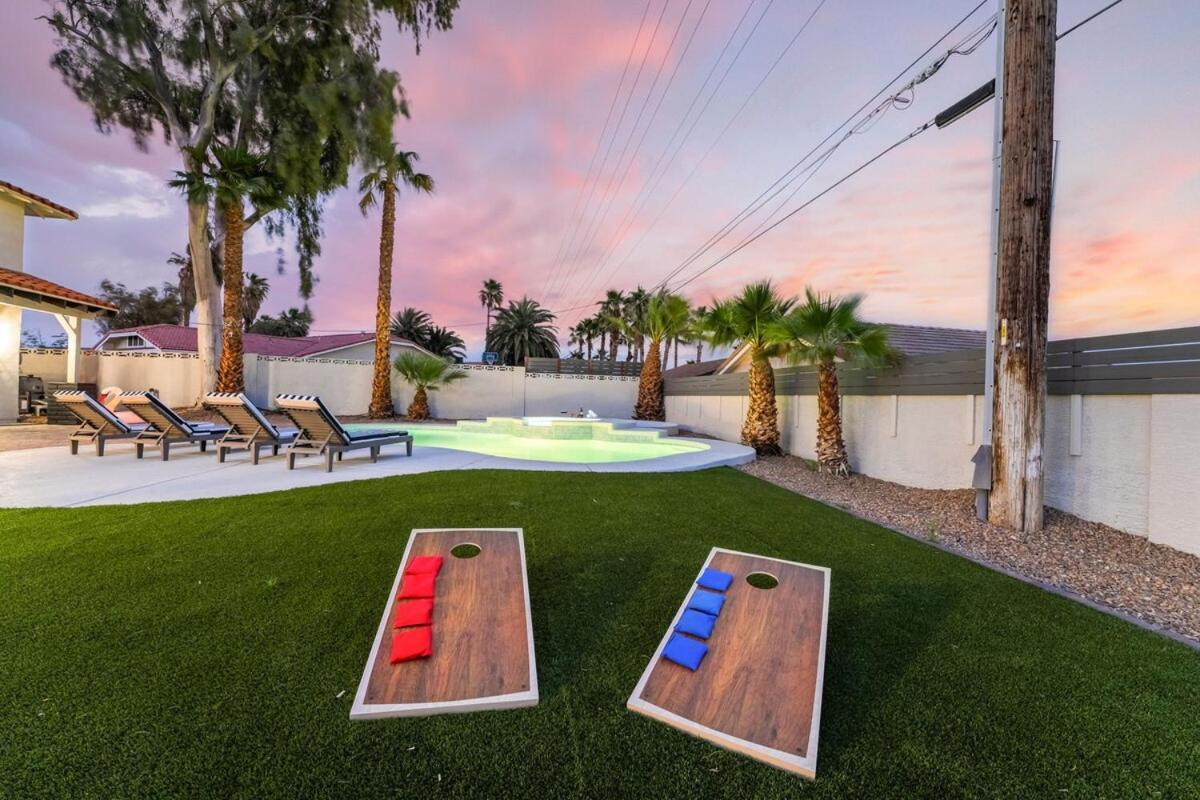 Holiday home Big Groups, Heated Pool, 10 Mins To Strip, Games