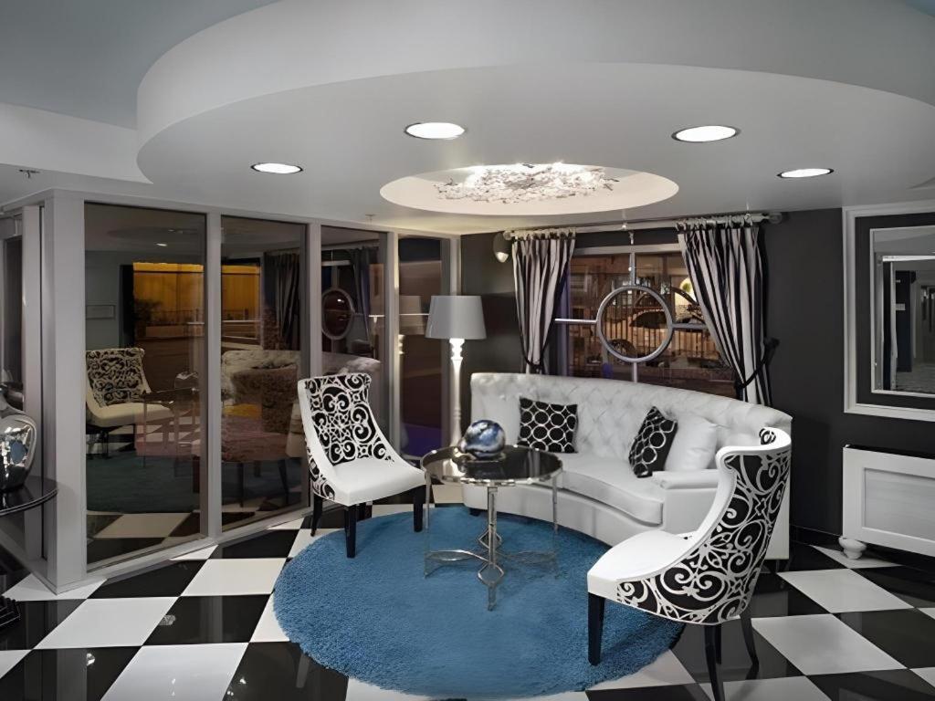 Hotel El Cortez & Casino - 21 And Over Only (adults Only)