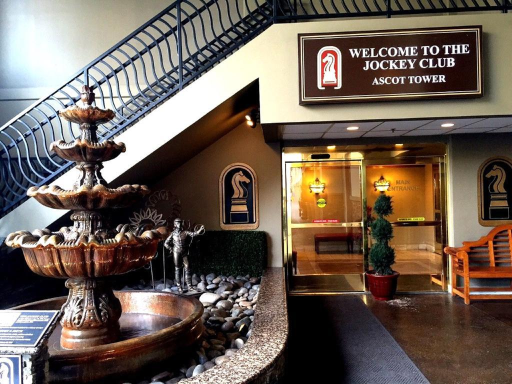 Jockey Center Strip Las Vegas