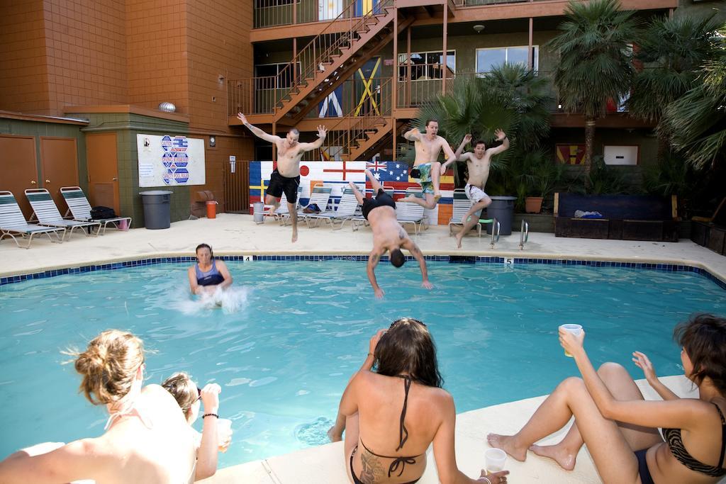 Vegas (adults Only) *