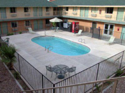 Knights Hotel 2*