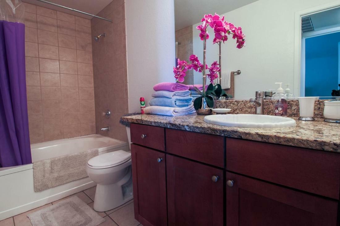 Strip View Luxury Apartment