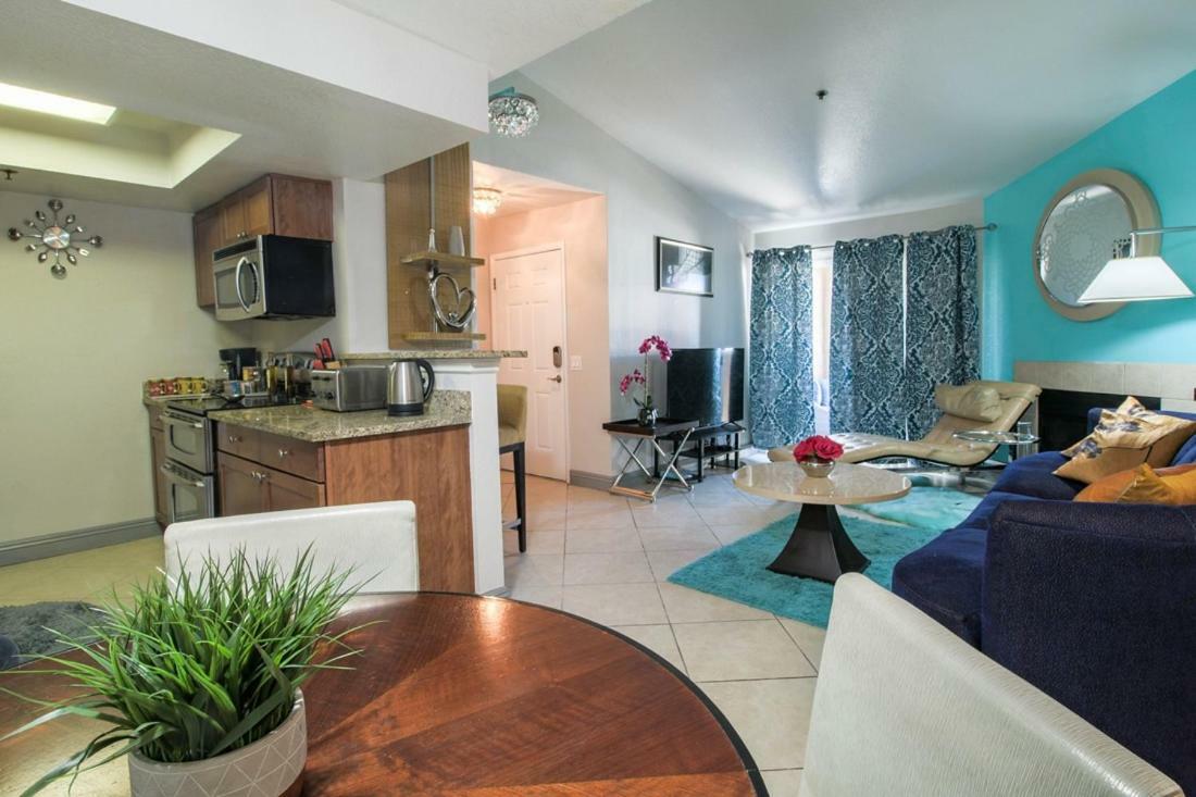 Strip View Luxury Apartment