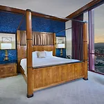 Rio Hotel & Casino