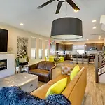 Las Vegas Home With Terrace About 10 Mi To The Strip!
