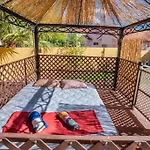 Pet Friendly Rancher With Pool/Sw Las Vegas