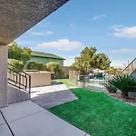 Luxurious 7Br Mansion W Pool, Gym, Spa & Casita