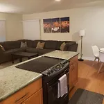 Centrally Located To Strip, Unlv, Stadiums And So Much More!