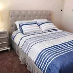 1 North Vegas Airport Pick Up Private Bathroom