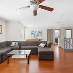 3000Sqft House 8Beds3Bath Pooljacuzzibbqj