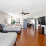 3000Sqft House 8Beds3Bath Pooljacuzzibbqj