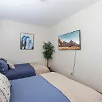3000Sqft House 8Beds3Bath Pooljacuzzibbqj
