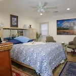 327 7 Bedroom Home With Fenced Yard
